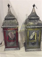 Two lanterns that you put candles in