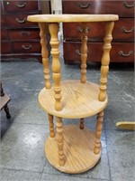 SMALL ROUND ACCENT TABLE