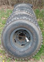 (11) 11R20 Goodyear G177 Radial tires on Stud
