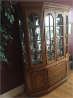 Thomasville China Hutch (does not include content)
