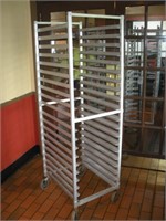 Alum Rolling Baker rack 20 x26 x70 inch