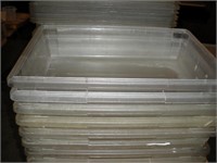 16-25 x 17 x 6 Inch Rubbermaid Containers w/
