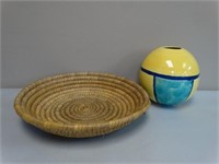 Decor Lot : Woven Basket & Ceramic Vase