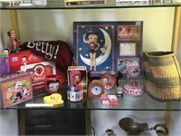 COLLECTION OF BETTY BOOP DECOR, CLOCKS, FIGURES