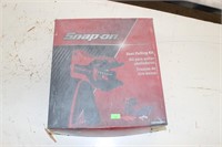 Snap-on dent puller kit (new)