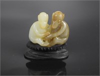 Chinese carved jade toggle