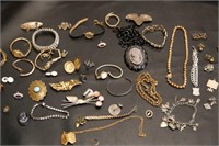 Ladies Vintage Jewelry Lot - Watches, Gold Ring