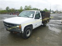 1997 CHEVROLET GMT-400 2500 FLATBED W/ LIFT GATE