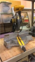 Dewalt 12" Sliding Compound Miter Saw