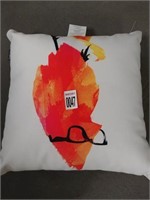 THROW PILLOW