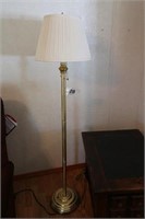 BRASS POLE LAMP