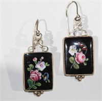 Pair of vintage 9ct earrings,