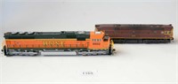 2 locomotives incl. a Kato 37-6451 EMD SD70MAC