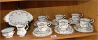 Royal Albert tea setting for six 'Dimity Rose',