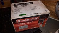 MOTOMASTER BATTERY CHARGER WITH ENGINE START &
