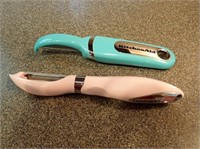 Kitchen Aide Pink & Teal Peelers