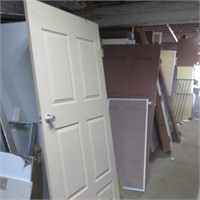 LOTS OF EXTERIOR AND INTERIOR DOORS