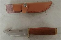 SCI knife with gut hook