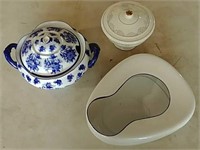 Bed pan and serving bowls