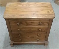 Nice Vintage Oak (3) Drawer Night Stand Dresser