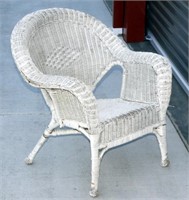 Wicker Patio Chair w Armrest White - A