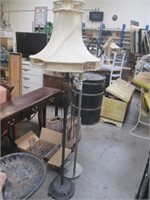 Antique Parlor Room Floor Lamp W/Beautiful Shade