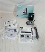 Canon powershot SD750 digital camera with all the