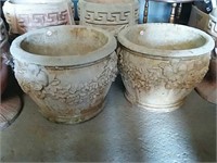 Concrete flower pots (2)