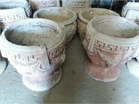 Concrete flower pots (2)