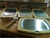 Metal steak plates, with a handle