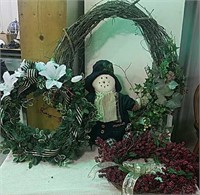 Christmas wreaths, (3)