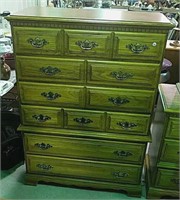 Carolina Furniture Works dresser, matches lot #85