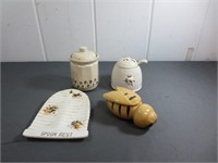 *Bee Related Kitchen Items