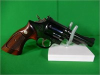 .357 MAGNUM SMITH & WESSON 6 SHOT REVOLVER