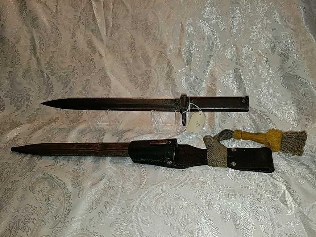 Bayonets, Cannonballs, Military Collectibles, Weapons