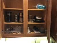 Contents of 4 Kitchen Cabinets