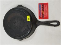 Griswold No. 5 Skillet w/ Heat Ring (724)