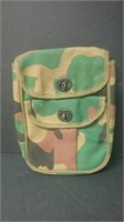 Handy Camouflage Supply Pouch Hooks On Belt