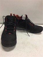 MERRELL MENS SHOES SZ 9.5 *USED*