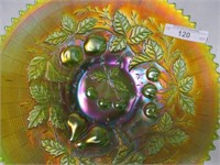 Northwood 9" green Three Fruits plate with