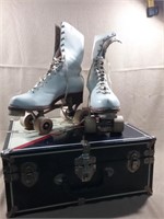 Vintage Ladies Roller Skates with Case