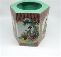 Chinese polychrome enamelled porcelain brushpot