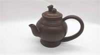 Chinese Yixing teapot with dog finial