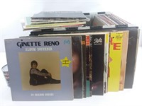 50+ vinyls dont Ginette Reno