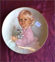 GIRL & CAT COLLECTOR PLATE