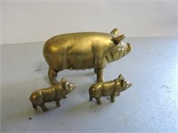 Brass Pig & Piglets, Pig 4" L