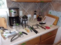 Misc Kitchen counter lot