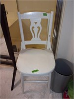 White wooden  chair