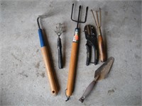 6 Garden Tools 1 Lot
