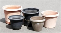 5 Large Plastic Planters in Good Shape